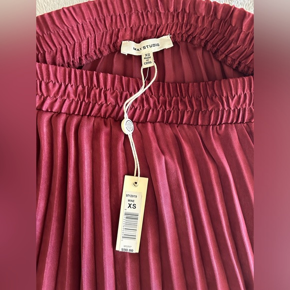NWT- Max Studio- Pleated Red Satin Maxi Skirt- Size XS - Picture 2 of 8
